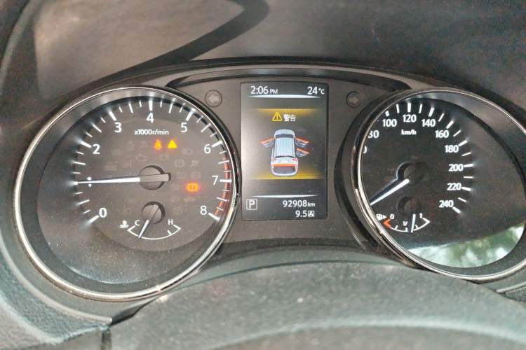 Used Nissan Qashqai 2016 2.0L CVT Luxury Edition Instrument Cluster