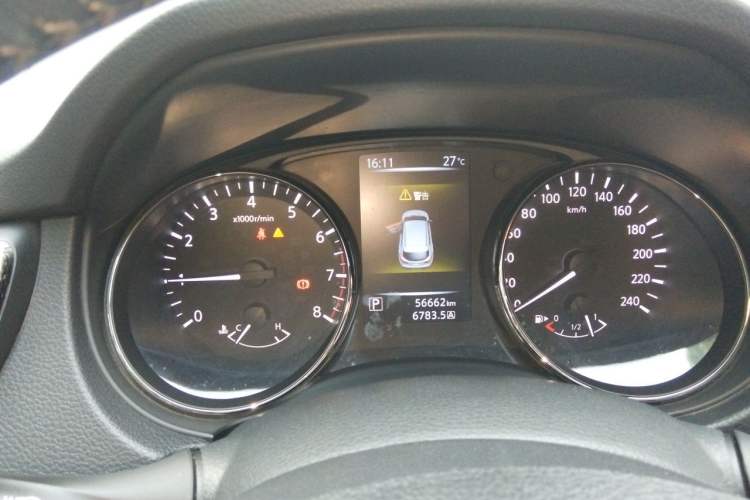 Used Nissan Qashqai 2016 2.0L CVT Luxury Edition Instrument Cluster
