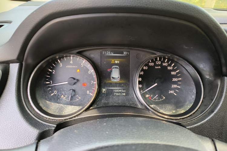 Used Nissan Qashqai 2016 2.0L CVT Elite Edition Instrument Cluster