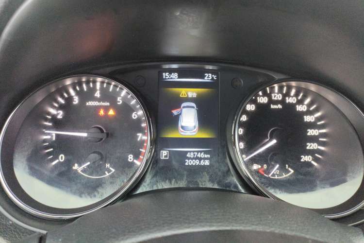 Used Nissan Qashqai 2016 2.0L CVT Elite Edition Instrument Cluster