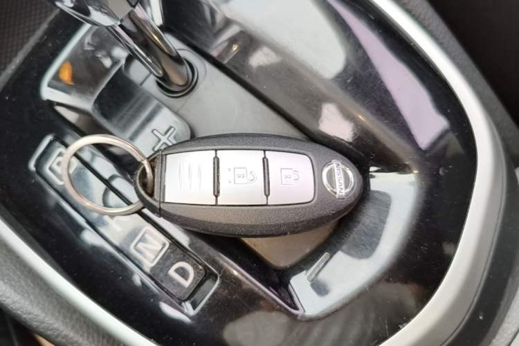 Used Nissan Qashqai 2016 2.0L CVT Luxury Edition Interior 1