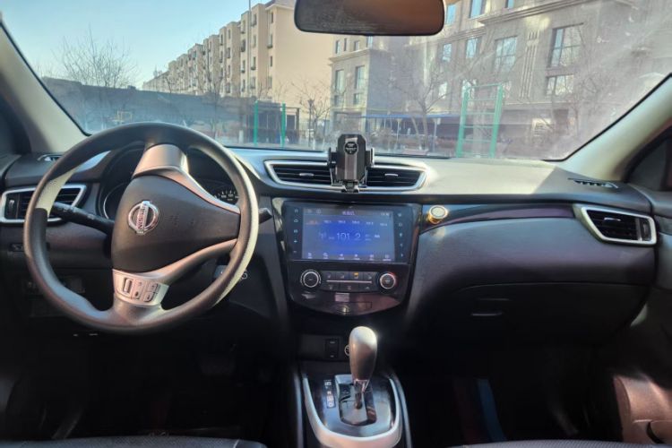Used Nissan Qashqai 2016 2.0L CVT Elite Edition Interior 1
