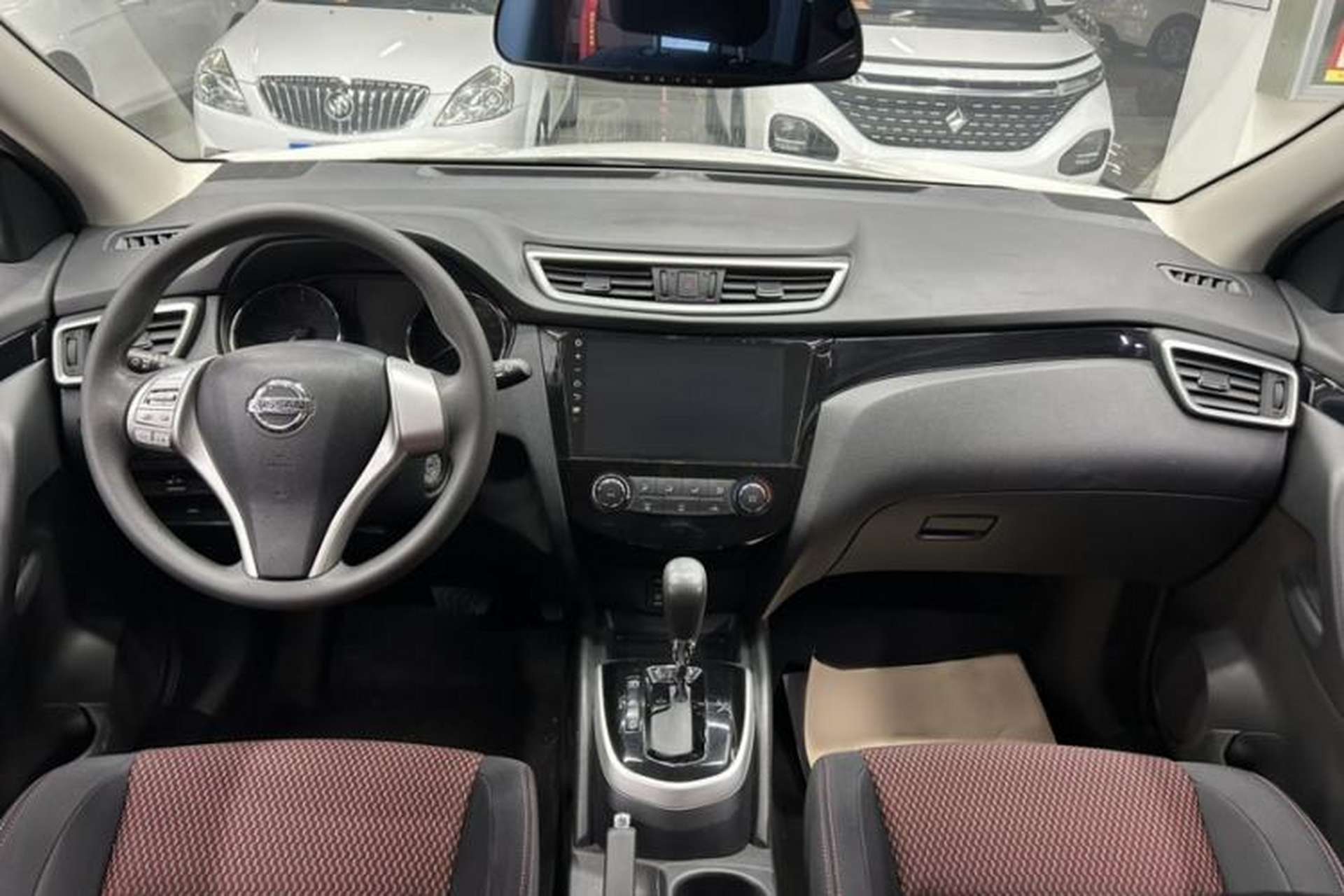Used Nissan Qashqai 2016 2.0L CVT Elite Edition Interior 4
