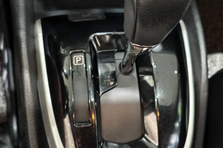 Used Nissan Qashqai 2016 2.0L CVT Luxury Edition Interior 7