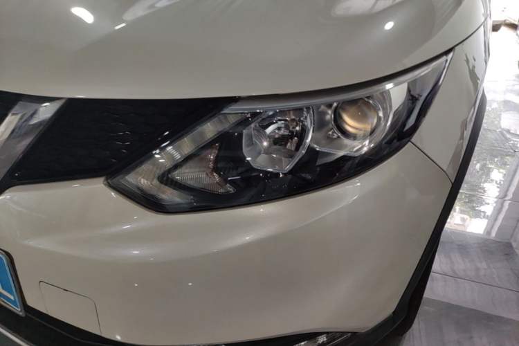 Used Nissan Qashqai 2016 2.0L CVT Luxury Edition Left Front Headlight