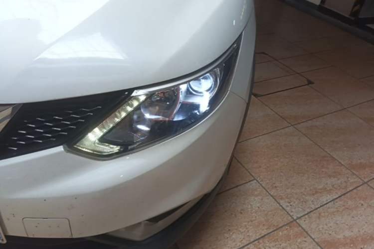 Used Nissan Qashqai 2016 2.0L CVT Elite Edition Left Front Headlight