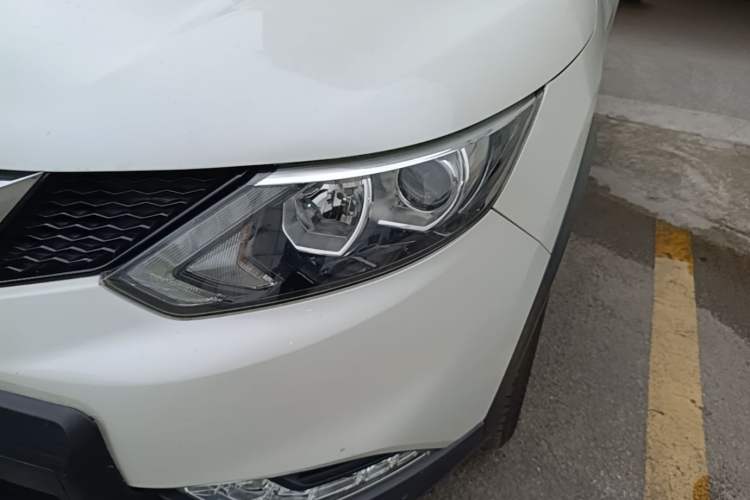 Used Nissan Qashqai 2016 2.0L CVT Elite Edition Left Front Headlight