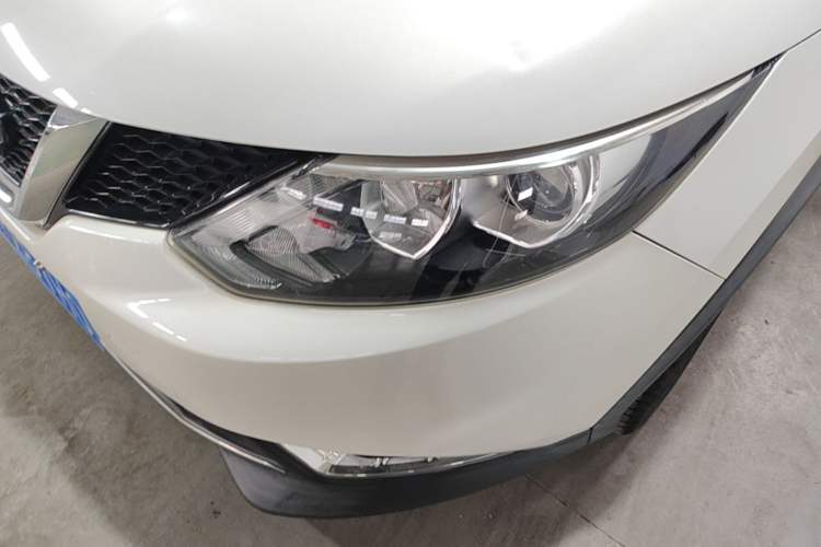 Used Nissan Qashqai 2016 2.0L CVT Luxury Edition Left Front Headlight