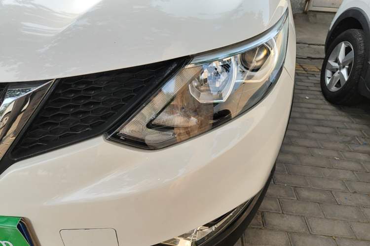 Used Nissan Qashqai 2016 2.0L CVT Luxury Edition Left Front Headlight