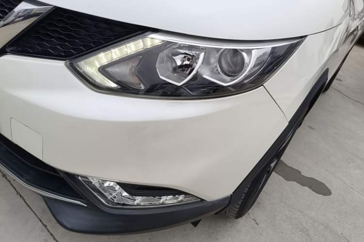 Used Nissan Qashqai 2016 2.0L CVT Luxury Edition Left Front Headlight