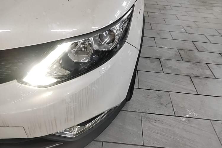 Used Nissan Qashqai 2016 2.0L CVT Elite Edition Left Front Headlight