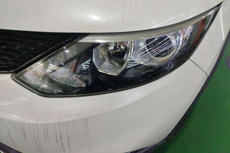 Used Nissan Qashqai 2016 2.0L CVT Luxury Edition Left Front Headlight