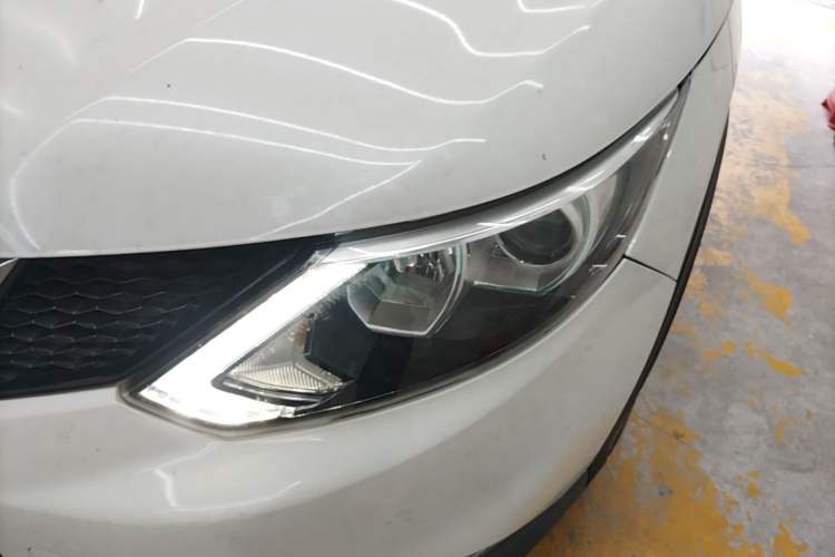 Used Nissan Qashqai 2016 2.0L CVT Luxury Edition Left Front Headlight