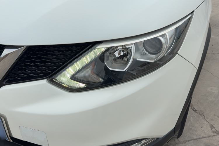 Used Nissan Qashqai 2016 2.0L CVT Elite Edition Left Front Headlight