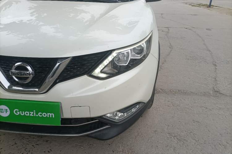 Used Nissan Qashqai 2016 2.0L CVT Elite Edition Left Front Headlight