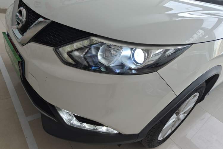 Used Nissan Qashqai 2016 2.0L CVT Elite Edition Left Front Headlight