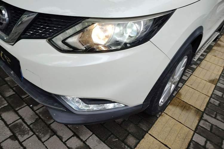 Used Nissan Qashqai 2016 2.0L CVT Elite Edition Left Front Headlight