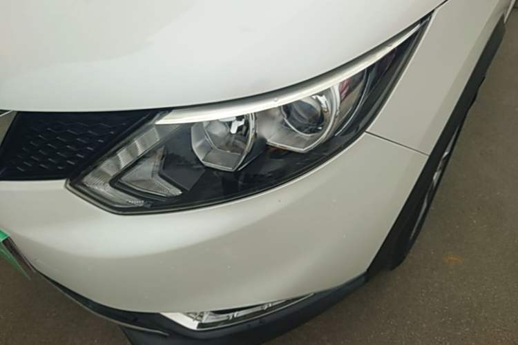 Used Nissan Qashqai 2016 2.0L CVT Elite Edition Left Front Headlight