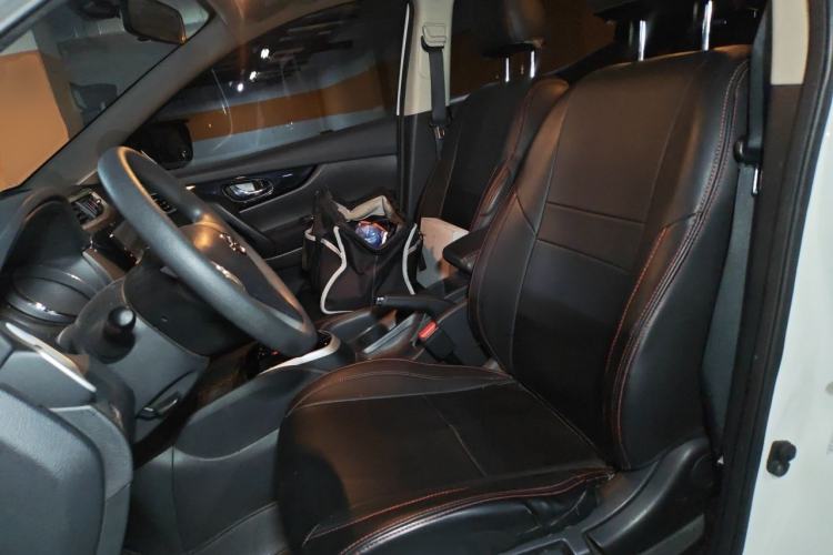 Used Nissan Qashqai 2016 2.0L CVT Elite Edition Left Front Seat