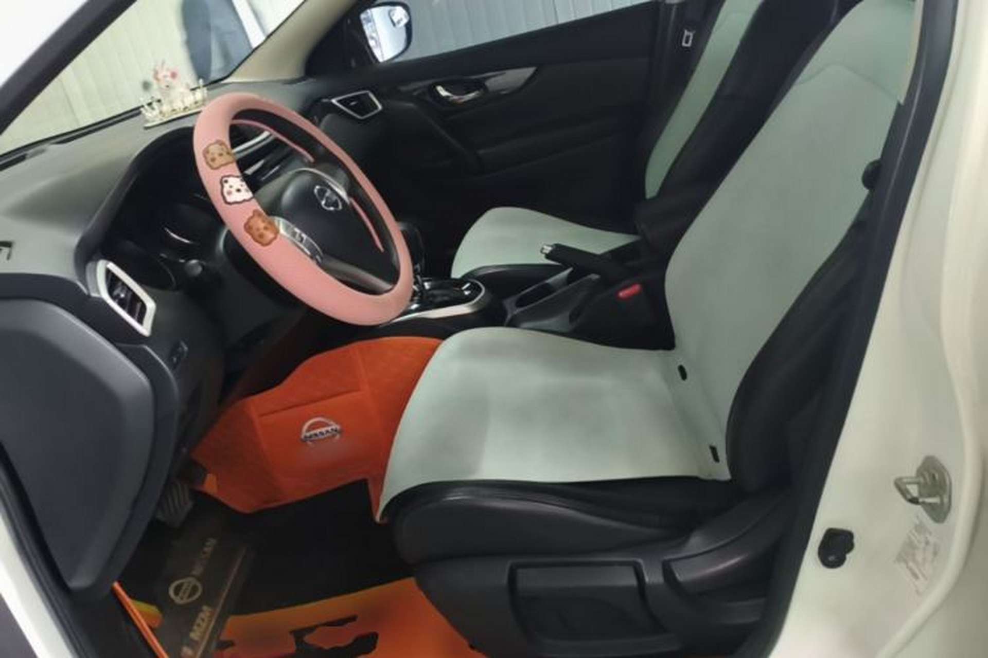Used Nissan Qashqai 2016 2.0L CVT Elite Edition Left Front Seat
