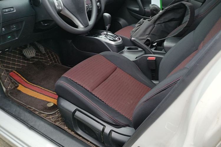 Used Nissan Qashqai 2016 2.0L CVT Elite Edition Left Front Seat