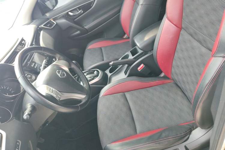 Used Nissan Qashqai 2016 2.0L CVT Luxury Edition Left Front Seat