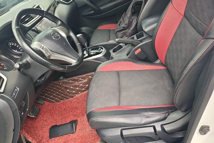 Used Nissan Qashqai 2016 2.0L CVT Luxury Edition Left Front Seat