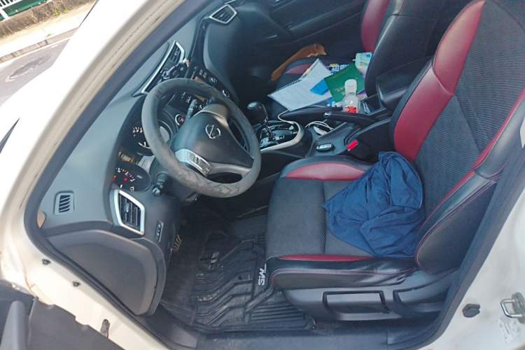 Used Nissan Qashqai 2016 2.0L CVT Luxury Edition Left Front Seat