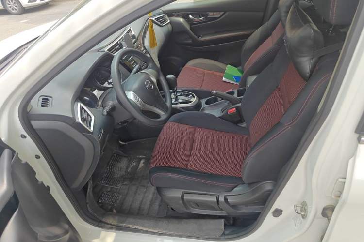 Used Nissan Qashqai 2016 2.0L CVT Elite Edition Left Front Seat