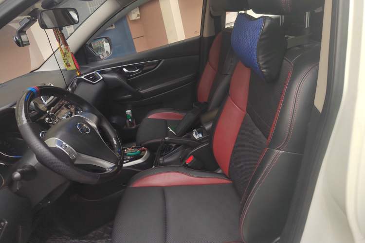 Used Nissan Qashqai 2016 2.0L CVT Luxury Edition Left Front Seat