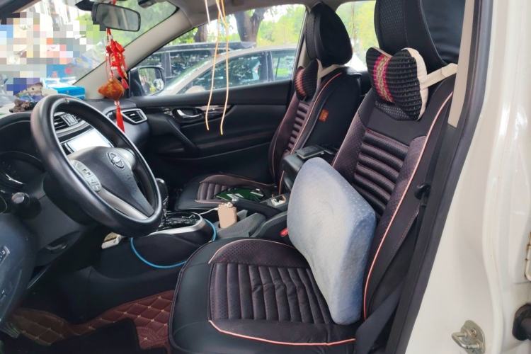 Used Nissan Qashqai 2016 2.0L CVT Elite Edition Left Front Seat