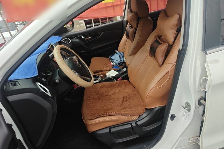 Used Nissan Qashqai 2016 2.0L CVT Elite Edition Left Front Seat