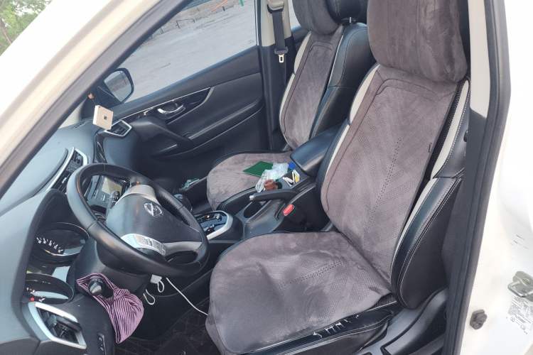 Used Nissan Qashqai 2016 2.0L CVT Luxury Edition Left Front Seat