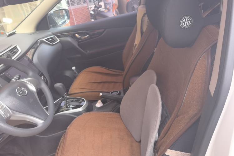 Used Nissan Qashqai 2016 2.0L CVT Elite Edition Left Front Seat