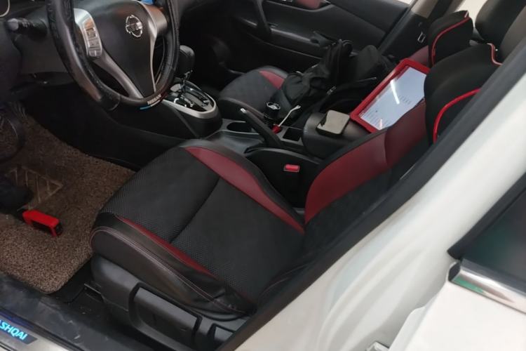Used Nissan Qashqai 2016 2.0L CVT Luxury Edition Left Front Seat