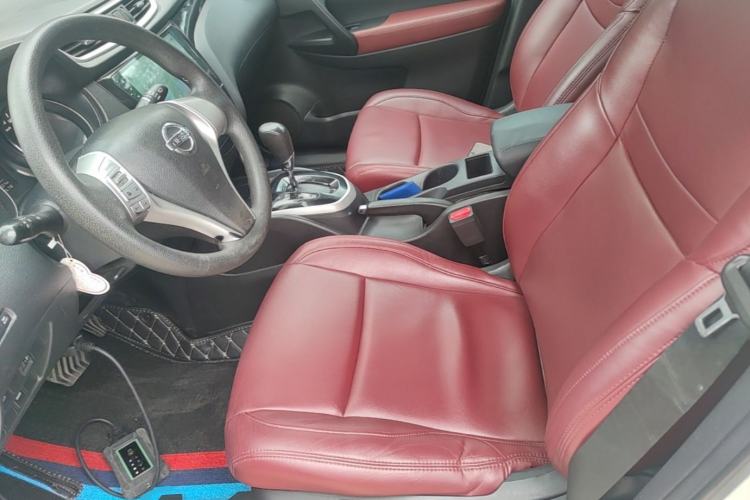 Used Nissan Qashqai 2016 2.0L CVT Elite Edition Left Front Seat