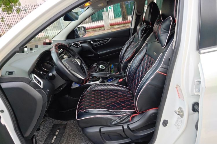 Used Nissan Qashqai 2016 2.0L CVT Luxury Edition Left Front Seat