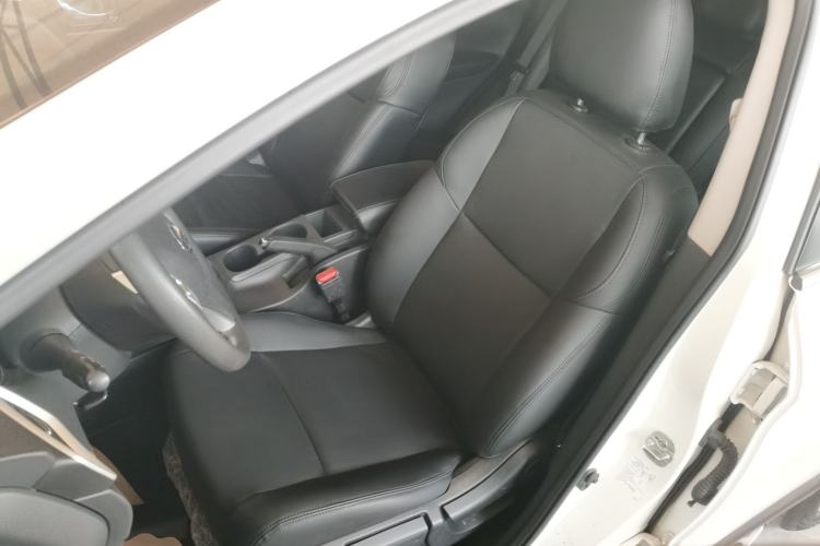 Used Nissan Qashqai 2016 2.0L CVT Elite Edition Left Front Seat