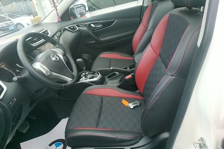 Used Nissan Qashqai 2016 2.0L CVT Luxury Edition Left Front Seat