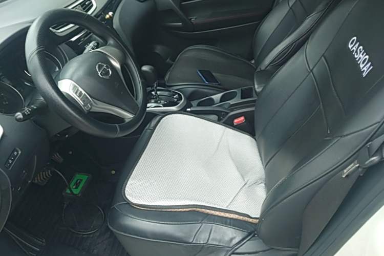 Used Nissan Qashqai 2016 2.0L CVT Elite Edition Left Front Seat