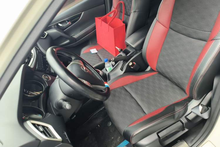 Used Nissan Qashqai 2016 2.0L CVT Luxury Edition Left Front Seat