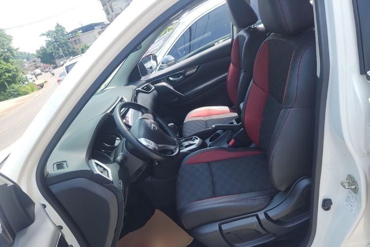 Used Nissan Qashqai 2016 2.0L CVT Luxury Edition Left Front Seat