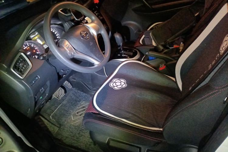 Used Nissan Qashqai 2016 2.0L CVT Elite Edition Left Front Seat