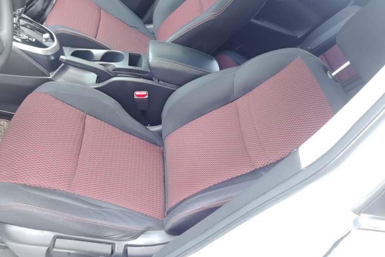 Used Nissan Qashqai 2016 2.0L CVT Elite Edition Left Front Seat