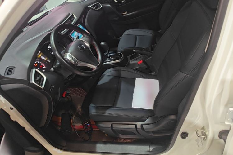 Used Nissan Qashqai 2016 2.0L CVT Elite Edition Left Front Seat
