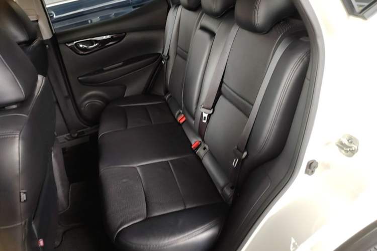 Used Nissan Qashqai 2016 2.0L CVT Elite Edition Left Rear Seat