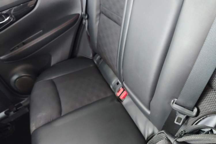 Used Nissan Qashqai 2016 2.0L CVT Luxury Edition Left Rear Seat