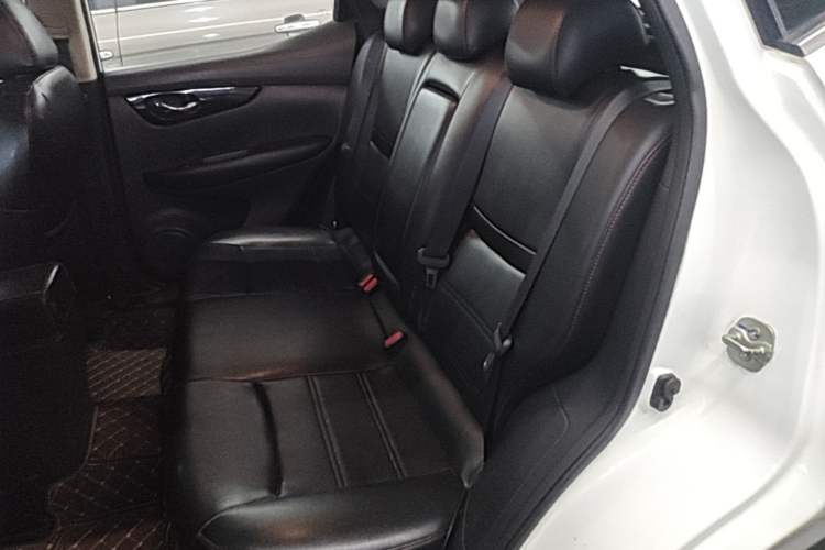 Used Nissan Qashqai 2016 2.0L CVT Elite Edition Left Rear Seat