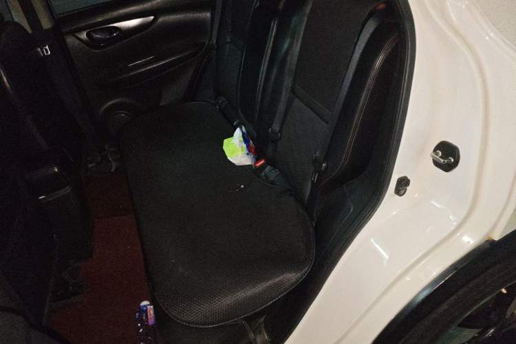 Used Nissan Qashqai 2016 2.0L CVT Luxury Edition Left Rear Seat