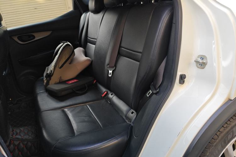 Used Nissan Qashqai 2016 1.2T CVT Fashion Edition Left Rear Seat